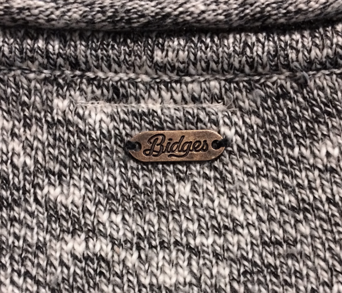 bidges-and-sons_gents_knit-pullover_stainston_grey-melange-slub_testimonial_product_1375_3928